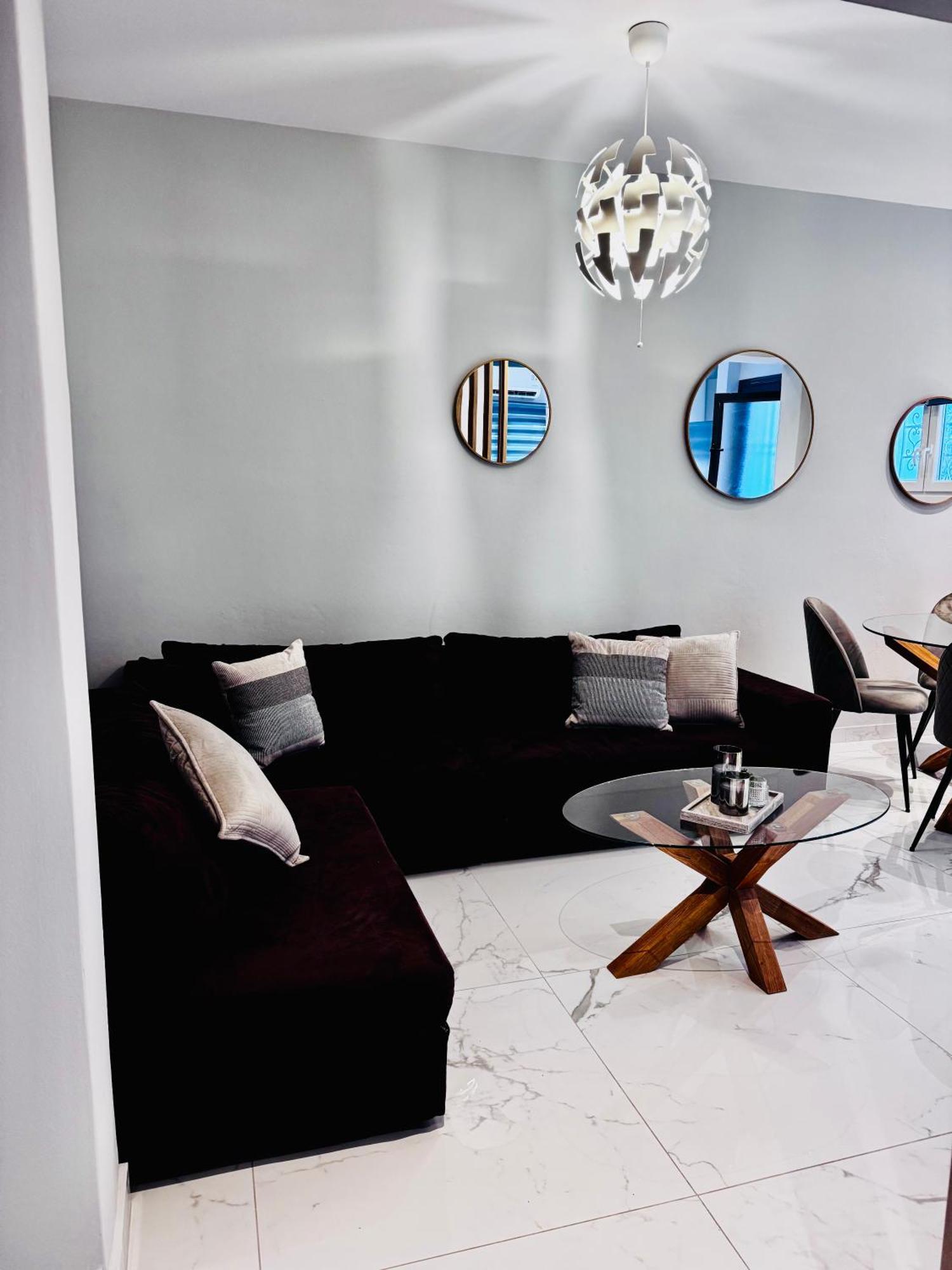 Apartament Maestro *